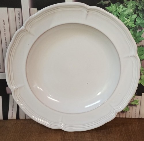 Plat rond semi - rond, creux