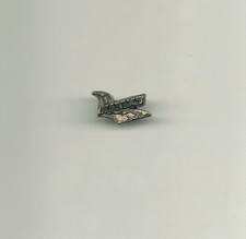 PINS - MICHELIN : PNEU ROUTE MXT ( PICHARD - SAUMUR ) TYRE / PIN'S BADGE