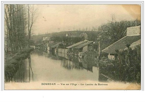 Dourdan vue sur orge - sur, l'orge.les