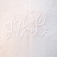 GRANDE NAPPE ANCIENNE DAMASSEE