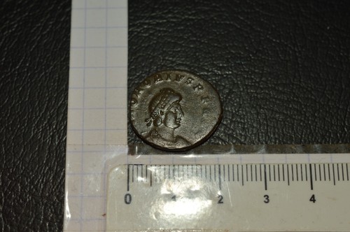 Honorius follis