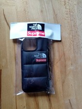 The North Face x Supreme  -