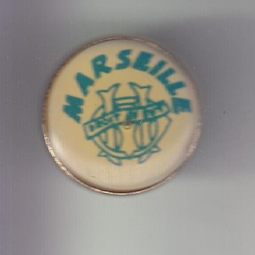 Rare pins pin football - rare,