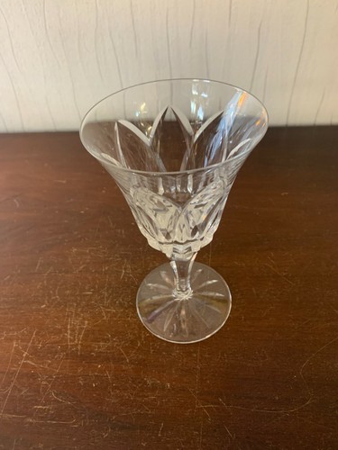 Verres eau modèle - à,