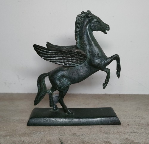 Figurine pegasus cheval ailé - figurine, pegasus,