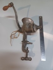 Ancien HACHOIR A VIANDE " SAPF" 2