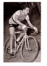 Photo de Presse série MIROIR-SPRINT :  Roger RIVIERE