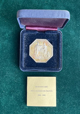 Beau coffret avec jeton de