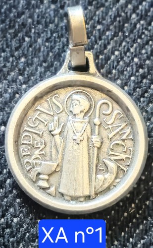 Belle médaille artistique - belle,