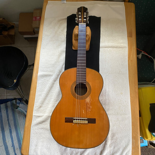 Classial spanish guitar studio - spanish,