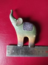 Éléphant petit bibelot en