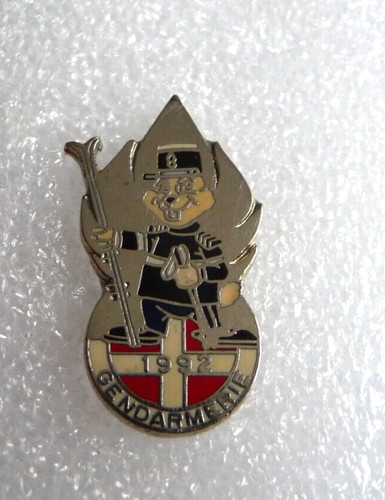 Insigne militaire pin - insigne, pin's