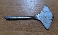 ANCIENNE CLE " JOUETS RENAULT "