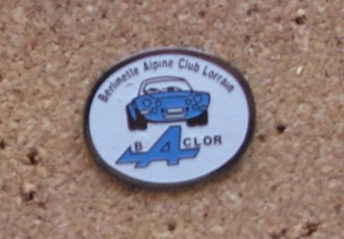 Pin alpine berlinette club - pin's,