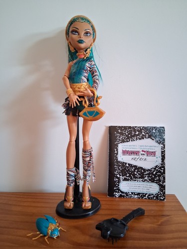 Poupée monster high nefera - poupée,