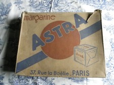 ANCIENNE BOÎTE CARTON