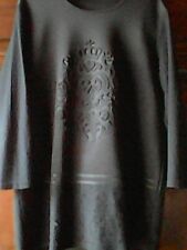 Tunique noire et blason relief C' Mélodie T L