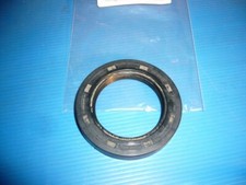 Joint spi intérieur de roue avant pour Peugeot 104, Renault R14         3345.20