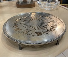 Charles CHRISTOFLE -Dessous De Plat Ancien En Métal Blanc. D: 24 cm. Numeroté