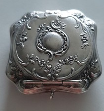 ANCIENNE Boîte Pilulier