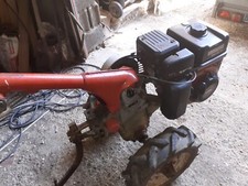 motoculteur avec charue et fraises 2 marches avant 1 arriere