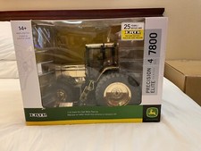 NIB 1/16 John Deere Gold