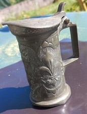 Pichet Ancien En Etain Blason