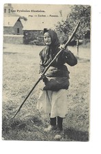 31  LUCHON  UNE FANEUSE