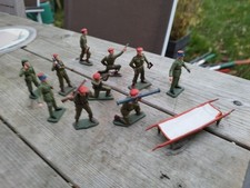 10 ANCIENS SOLDATS MARINS