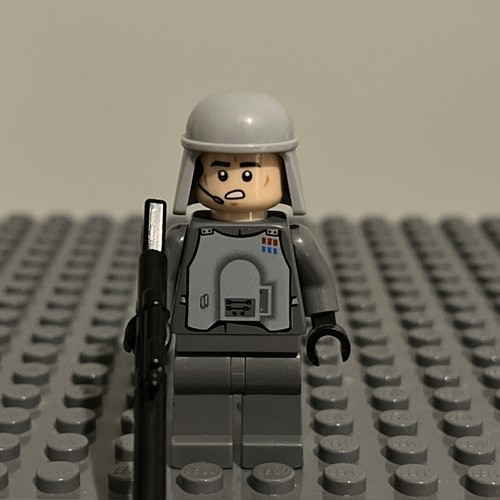 Lego general maximillian veers - general,
