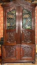 buffet deux corps original epoque Renaissance