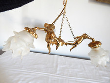 ANCIEN LUSTRE à Décor de Trois ANGES en BRONZE avec Pâte de verre