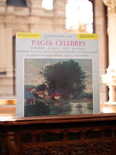 Vinyle tours pages - 33,