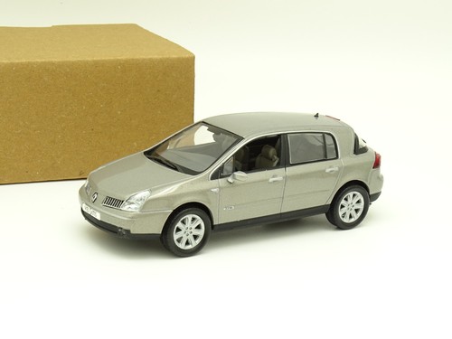 Norev renault vel - 1/43,