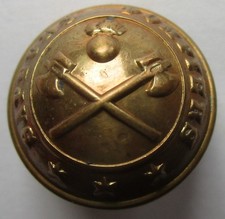 Bouton bombé en métal doré