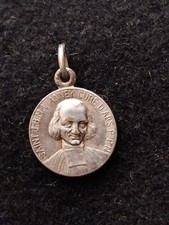 Ancienne médaille religieuse Saint jbm vuanney curé d ars