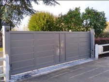Portail coulissant aluminium Clôture