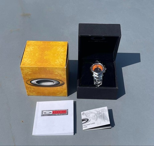 Oakley montres analogiques