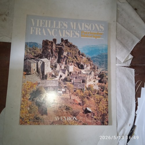 Vieilles maisons françaises - vieilles,