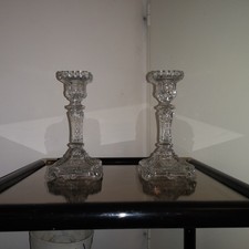 paire de bougeoirs portieux