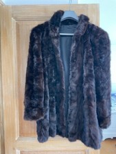 manteau de fourrure véritable(veste 3/4), queues de vison parfait état 