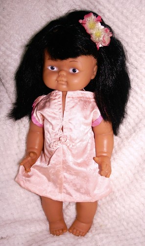 Jolie poupée asiatique pima - ,
