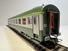 ROCO 45212 - Voiture voyageurs UIC B10 2.cl ép.IV de la SNCF en HO