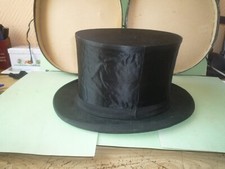 chapeau haut de forme clic clac avec boite