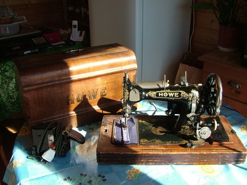 Superbe machine coudre - machine, a