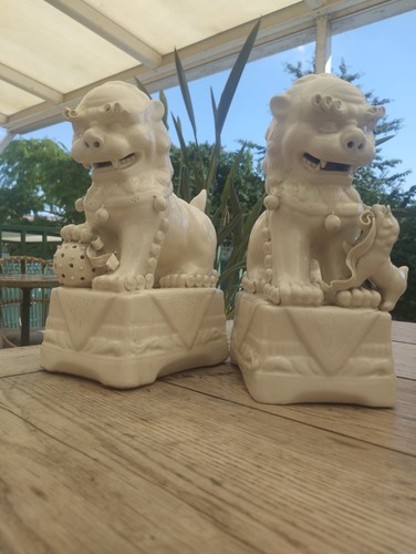 Chiens en porcelaine - de, fo