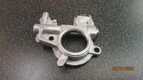Pompe huile compatible avec - À,