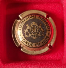 capsule champagne jéroboam HENRIOT n°62d or foncé et noir