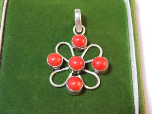 Pendentif fleur croix maltais - croix,