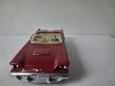 Ford Thunderbird cabriolet DINKY TOYS FRANCE origine ref 555  très bon état